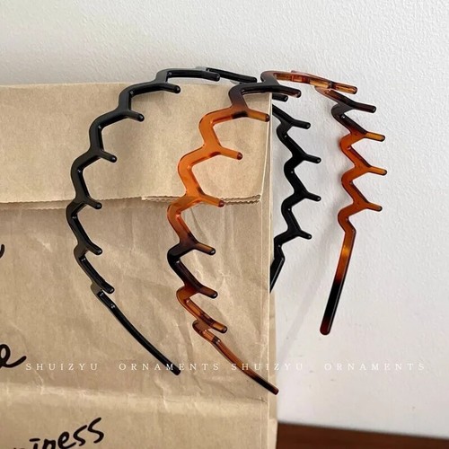 Plastic headbands alicebands - plastic,